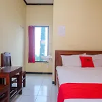 RedDoorz near Candi Sukuh Karanganyar