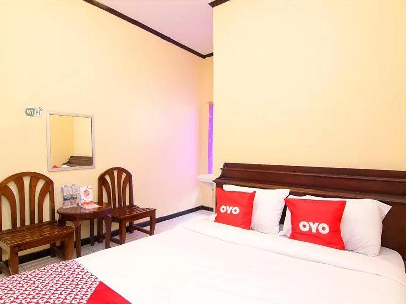 Hotel Reddoorz Near Candi Sukuh Karanganyar Surakarta (Solo)